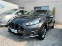 Usata Ford Fiesta Titanium 95 CV (69 kW) 2017 Grigio Utilitaria