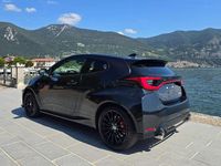 Usata Toyota Yaris 280 CV (205 kW) 2024 Nero Berlina