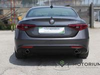 Usata Alfa Romeo Giulia 190 CV (139 kW) 2020 Gray Berlina