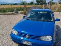 Usata VW Golf IV 105 CV (77 kW) 2003 Blu Berlina