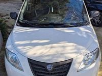 Usata Lancia Ypsilon 80 CV (58 kW) 2014 Bianco Utilitaria