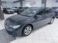 Usata VW Golf VIII Life 116 CV (85 kW) 2022 Grigio Station wagon