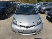 Usata Toyota Aygo 68 CV (50 kW) 2010 Argento Utilitaria