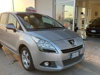 Usata Peugeot 5008 Family 112 CV (82 kW) 2011 Grigio Monovolume