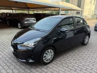 Usata Toyota Yaris Hybrid 73 CV (53 kW) 2019 Nero / metallizzato Utilitaria