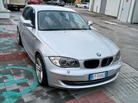 Usata BMW 118 143 CV (105 kW) 2010 Grigio Utilitaria