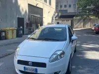 Usata Fiat Grande Punto Active 75 CV (55 kW) 2008 Bianco Utilitaria