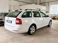 Usata Skoda Octavia 105 CV (77 kW) 2012 Bianco Station wagon