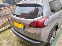 Usata Peugeot 2008 Allure 102 CV (75 kW) 2019 Grigio SUV