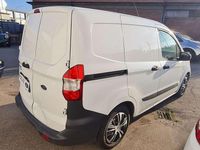 Usata Ford Courier 75 CV (55 kW) 2016 Bianco Monovolume