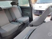 Usata VW Fox 54 CV (39 kW) 2005 Grigio Utilitaria