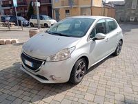 Usata Peugeot 208 Allure 68 CV (50 kW) 2014 Argento Utilitaria