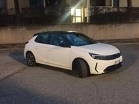 Usata Opel Corsa 75 CV (55 kW) 2024 Bianco Berlina