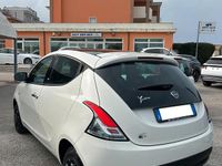 Usata Lancia Ypsilon S 95 CV (69 kW) 2012 Bianco Utilitaria