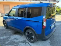 Usata Ford Tourneo Courier Active 125 CV (91 kW) 2024 Blu/azzurro Monovolume