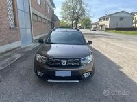 Usata Dacia Sandero Stepway 90 CV (66 kW) 2018 Marrone Berlina