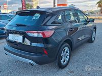 Usata Ford Kuga 120 CV (88 kW) 2021 Nero SUV