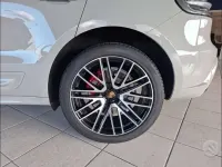 Usado Porsche Macan 441 CV (324 kW) 2022 Gris SUV