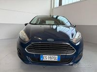 Usata Ford Fiesta Titanium 75 CV (55 kW) 2013 Blu Utilitaria