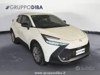 Usata Toyota C-HR Active 140 CV (102 kW) 2024 Bianco SUV