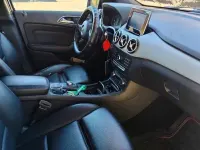 Usata Mercedes B180 114 CV (83 kW) 2017 Nero Utilitaria