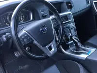 Usata Volvo V60 R-Design 190 CV (139 kW) 2016 Nero Station wagon