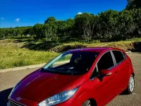 Usata Ford Fiesta Titanium 95 CV (69 kW) 2016 Rosso Utilitaria