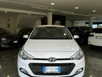 Usata Hyundai i20 Comfort 75 CV (55 kW) 2018 Bianco Berlina