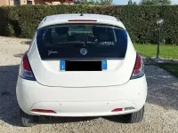 Usata Lancia Ypsilon 69 CV (50 kW) 2017 Bianco Utilitaria