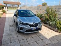 Usata Renault Captur 116 CV (85 kW) 2020 Grigio SUV