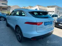 Usata Jaguar F-Pace 180 CV (132 kW) 2018 Bianco SUV