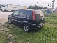 Usata Ford Fusion 68 CV (50 kW) 2005 Blu Utilitaria