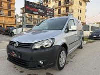 Usata VW Caddy Maxi Comfortline 101 CV (74 kW) 2012 Grigio Monovolume