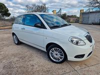Usata Lancia Ypsilon 69 CV (50 kW) 2011 Bianco Utilitaria