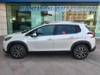 Usata Peugeot 2008 Allure 110 CV (80 kW) 2019 Bianco metallizzato SUV