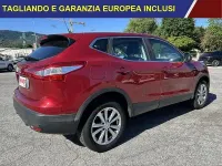 Usata Nissan Qashqai Acenta 110 CV (80 kW) 2017 Rosso SUV