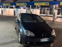 Usata VW Golf V 105 CV (77 kW) 2007 Blu Utilitaria