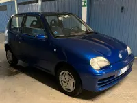 Usata Fiat 600 54 CV (39 kW) 2001 Blu Berlina