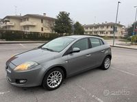Usata Fiat Bravo 105 CV (77 kW) 2012 Grigio Utilitaria