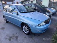 Usata Lancia Ypsilon 60 CV (44 kW) 2003 Blu Utilitaria