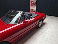 Usata Alfa Romeo Spider 122 CV (89 kW) 1993 Rosso Cabrio