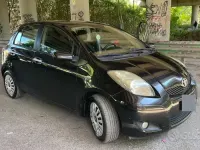 Usata Toyota Yaris 90 CV (66 kW) 2010 Nero Utilitaria