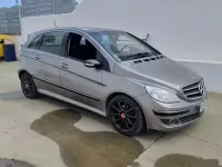 Usata Mercedes B200 140 CV (102 kW) 2007 Grigio Monovolume