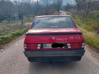 Usata Alfa Romeo 75 120 CV (88 kW) 1989 Rosso Berlina