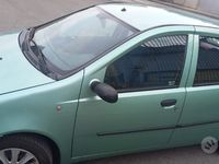 Usata Fiat Punto 54 CV (39 kW) 2002 Verde Utilitaria