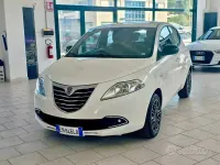 Usata Lancia Ypsilon Gold 69 CV (50 kW) 2012 Bianco Utilitaria