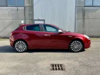 Usata Alfa Romeo Giulietta Distinctive 170 CV (125 kW) 2010 Rosso Utilitaria