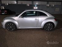 Usata VW Beetle 105 CV (77 kW) 2013 Grigio Utilitaria