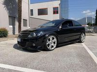 Usata Opel Astra GTC OPC 241 CV (177 kW) 2008 Berlina