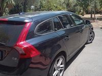 Usata Volvo V60 203 CV (149 kW) 2016 Blu Station wagon